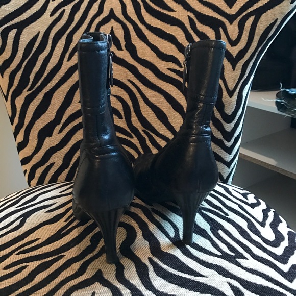 Black LEATHER Booties - Picture 4 of 6